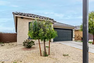 24368 W Verlea Dr, Buckeye, AZ 85326 - Photo 2