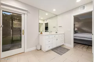 5402 E Laurel Ln, Scottsdale, AZ 85254 - Photo 20