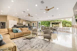 5402 E Laurel Ln, Scottsdale, AZ 85254 - Photo 16