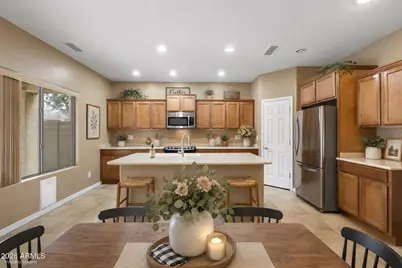 2138 W Marconi Avenue, Phoenix, AZ 85023 - Photo 2