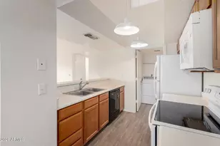 1111 W Summit Pl, Chandler, AZ 85224 - Photo 14