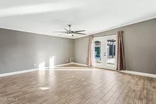 3725 E Paradise Dr, Phoenix, AZ 85028 - Photo 6