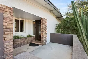 3725 E Paradise Dr, Phoenix, AZ 85028 - Photo 16