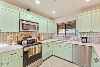 8543 E Jackrabbit Road, Scottsdale, AZ 85250 - Photo 8