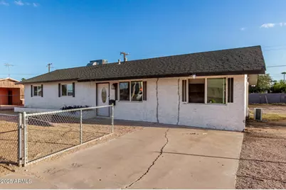 45001 W Honeycutt Avenue, Maricopa, AZ 85139 - Photo 2