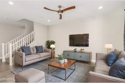 1873 S Follett Way, Gilbert, AZ 85295 - Photo 4