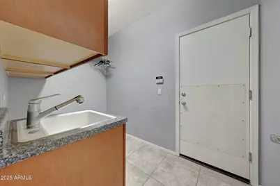 6221 S 45th Glen, Laveen, AZ 85339 - Photo 4