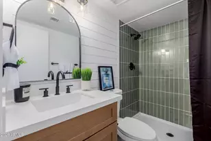 2432 W Eugie Ave W, Phoenix, AZ 85029 - Photo 18