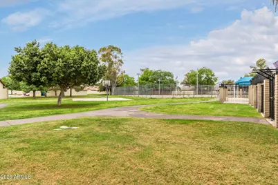 2432 W Eugie Avenue W, Phoenix, AZ 85029 - Photo 28