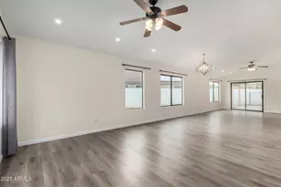 22616 N 31st Dr, Phoenix, AZ 85027 - Photo 2