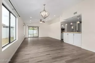 22616 N 31st Dr, Phoenix, AZ 85027 - Photo 8