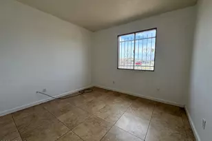 7967 W Highland Ave, Phoenix, AZ 85033 - Photo 10