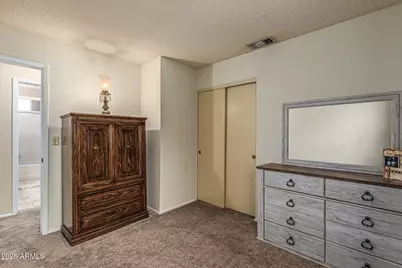 47 S Kenneth Place, Chandler, AZ 85226 - Photo 26