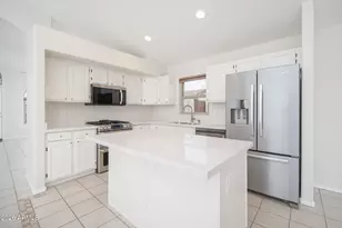 8965 W Citrus Way, Glendale, AZ 85305 - Photo 8