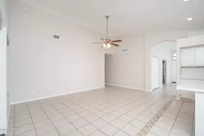 8965 W Citrus Way, Glendale, AZ 85305 - Photo 6