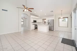 8965 W Citrus Way, Glendale, AZ 85305 - Photo 10