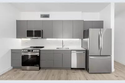 531 E Willetta Street #Unit 303, Phoenix, AZ 85004 - Photo 8