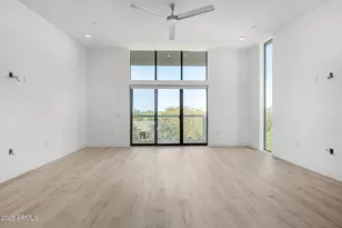 531 E Willetta St, Phoenix, AZ 85004 - Photo 2