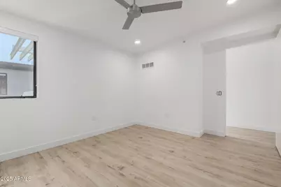 531 E Willetta Street #303, Phoenix, AZ 85004 - Photo 14