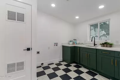 8401 E San Miguel Avenue, Scottsdale, AZ 85250 - Photo 26