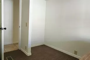 2233 E Behrend Dr, Phoenix, AZ 85024 - Photo 32