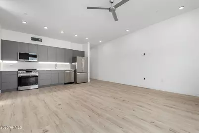 531 E Willetta Street #102, Phoenix, AZ 85004 - Photo 1
