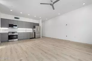 531 E Willetta St, Phoenix, AZ 85004 - Photo 1