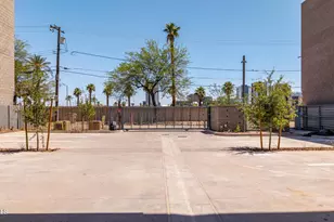 531 E Willetta St, Phoenix, AZ 85004 - Photo 28