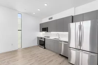 531 E Willetta Street #Unit 102, Phoenix, AZ 85004 - Photo 8