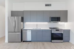 531 E Willetta St, Phoenix, AZ 85004 - Photo 1