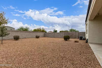 30793 W Clarendon Avenue, Buckeye, AZ 85396 - Photo 18