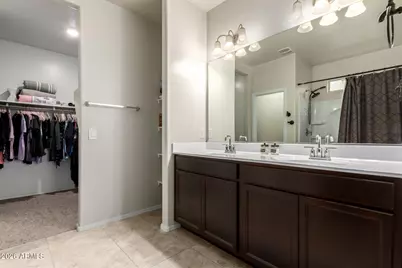 30793 W Clarendon Avenue, Buckeye, AZ 85396 - Photo 4