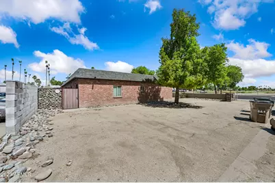 7956 W Glendale Avenue #1, Glendale, AZ 85303 - Photo 16