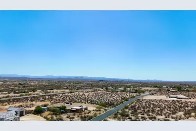 21420 W Vista Royale Drive #25, Wickenburg, AZ 85390 - Photo 4