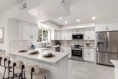 26007 S Cedarcrest Drive, Sun Lakes, AZ 85248 - Photo 4