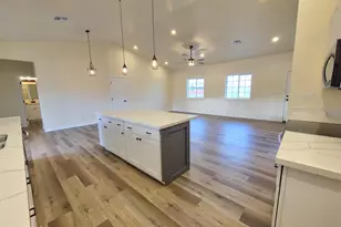 350 N Florence St, Florence, AZ 85132 - Photo 2