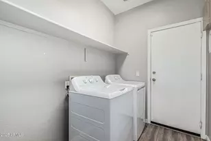 6918 S 37th Dr, Phoenix, AZ 85041 - Photo 28