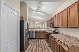 6918 S 37th Dr, Phoenix, AZ 85041 - Photo 12
