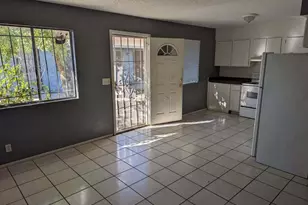 2957 E Atlanta Ave, Phoenix, AZ 85040 - Photo 2