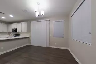 2929 N 28th St, Phoenix, AZ 85016 - Photo 2