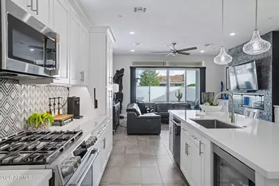 2777 W Queen Creek Road #4, Chandler, AZ 85248 - Photo 12