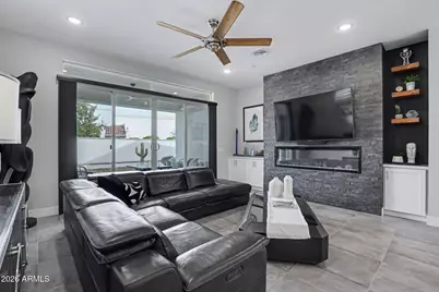 2777 W Queen Creek Road #4, Chandler, AZ 85248 - Photo 8