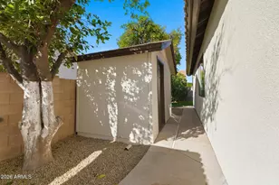 2112 E Laurel St, Mesa, AZ 85213 - Photo 52