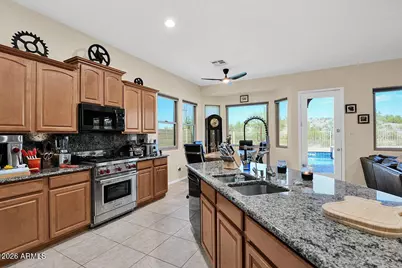 9325 S 179th Drive, Goodyear, AZ 85338 - Photo 14