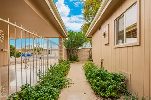 9819 W Lancaster Dr, Sun City, AZ 85351 - Photo 6