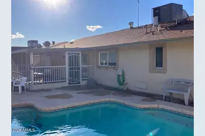 19605 N Welk Drive, Sun City, AZ 85373 - Photo 10