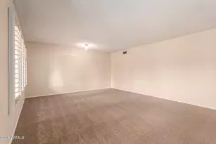 10510 W Concho Cir, Sun City, AZ 85373 - Photo 8