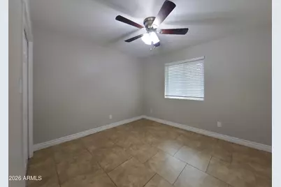 8130 N 55th Avenue, Glendale, AZ 85302 - Photo 10