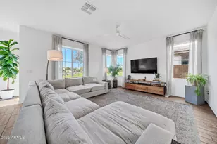 2042 W Lariat Ln, Phoenix, AZ 85085 - Photo 18