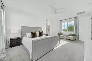 2042 W Lariat Ln, Phoenix, AZ 85085 - Photo 24